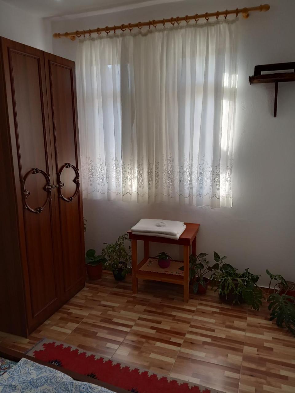 Baba Lluka 3* Berat